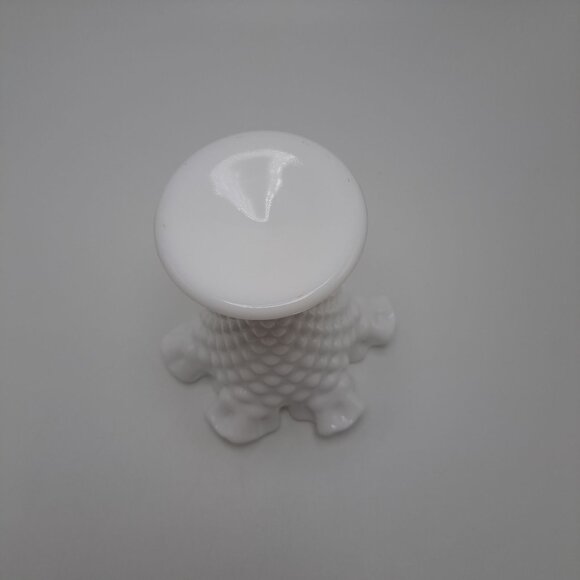 Vintage Fenton White Milk Glass Hobnail Crimped Fluted Vase USA - Picture 7 of 9